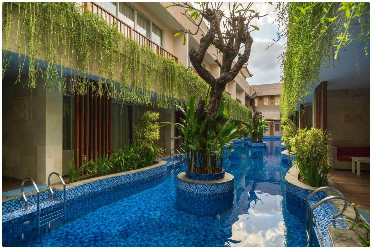 อาดิวานา เดอนูซา บีช คลับ แอนด์ รีสอร์ต Hotel นูซาเลมโบงัน ภายนอก รูปภาพ