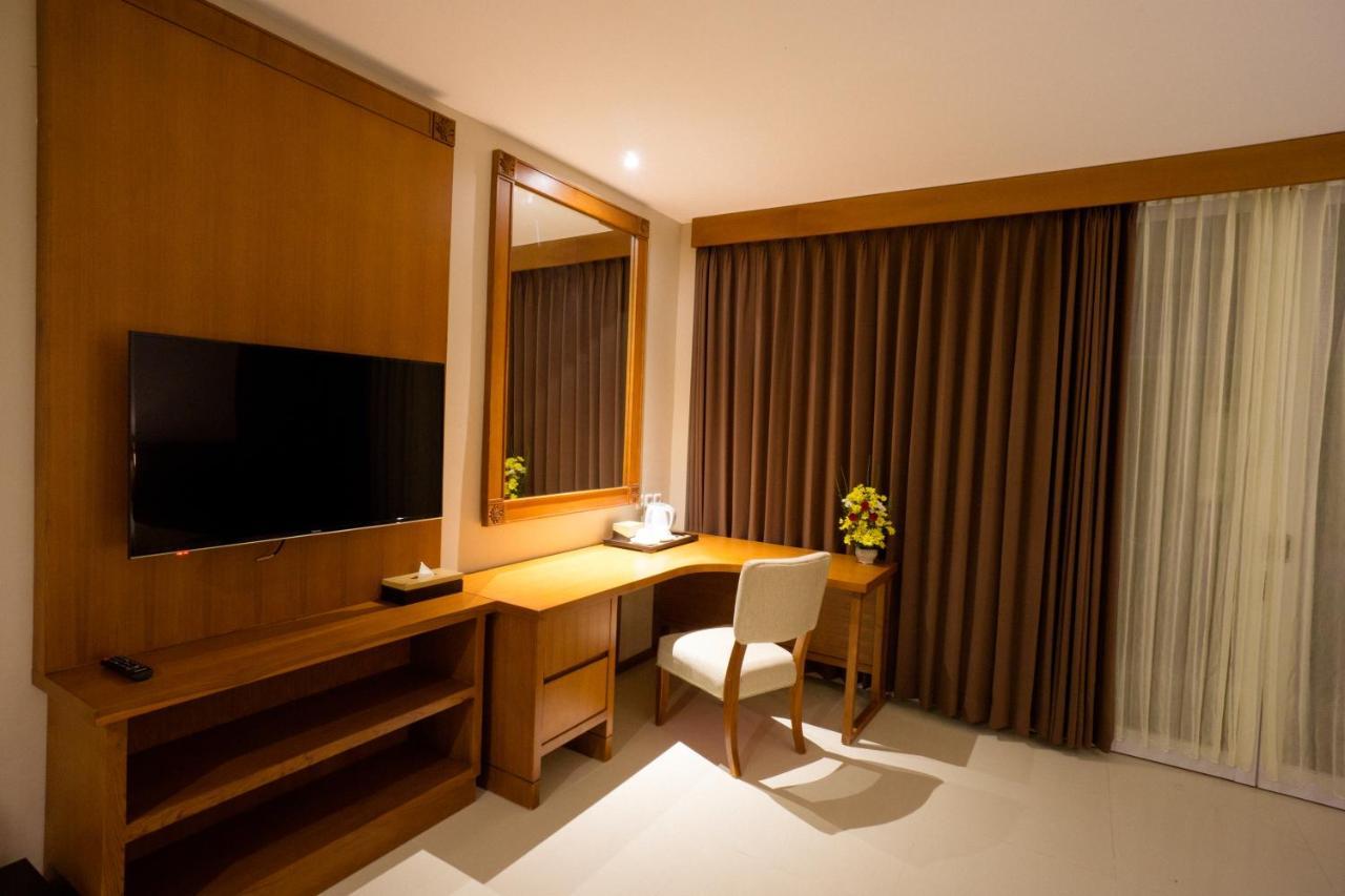 อาดิวานา เดอนูซา บีช คลับ แอนด์ รีสอร์ต Hotel นูซาเลมโบงัน ภายนอก รูปภาพ